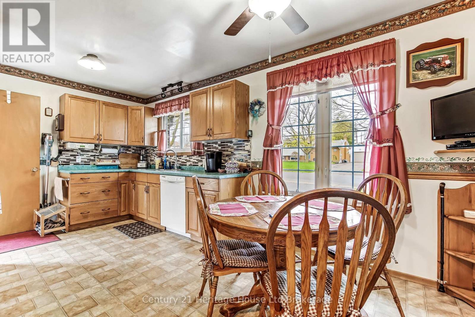 372 Odlum Drive, Woodstock, Ontario  N4S 3S2 - Photo 6 - X13057544