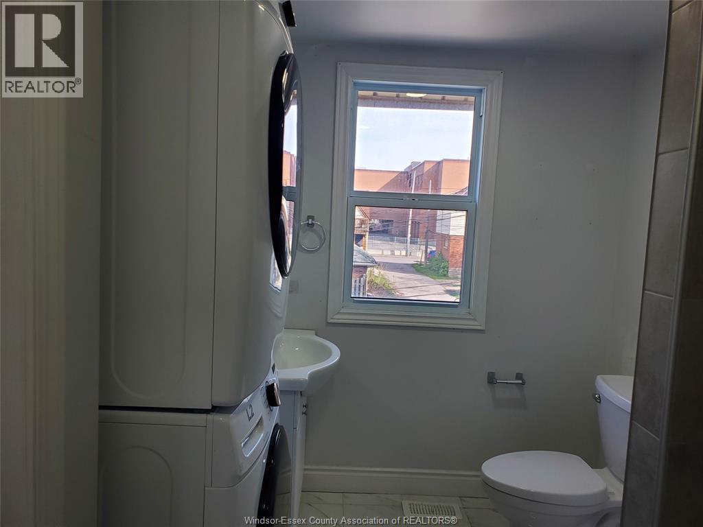 348 Caroline, Windsor, Ontario  N9A 6A4 - Photo 16 - 26009507