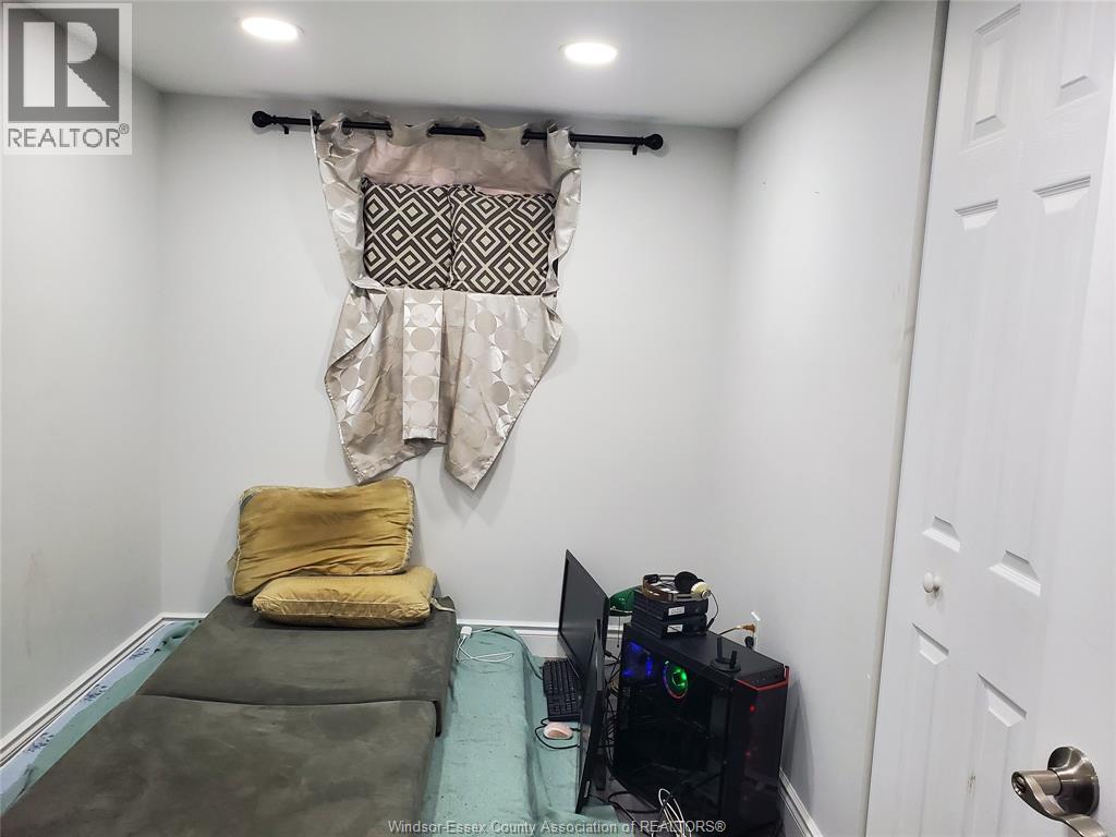 348 Caroline, Windsor, Ontario  N9A 6A4 - Photo 20 - 26009507