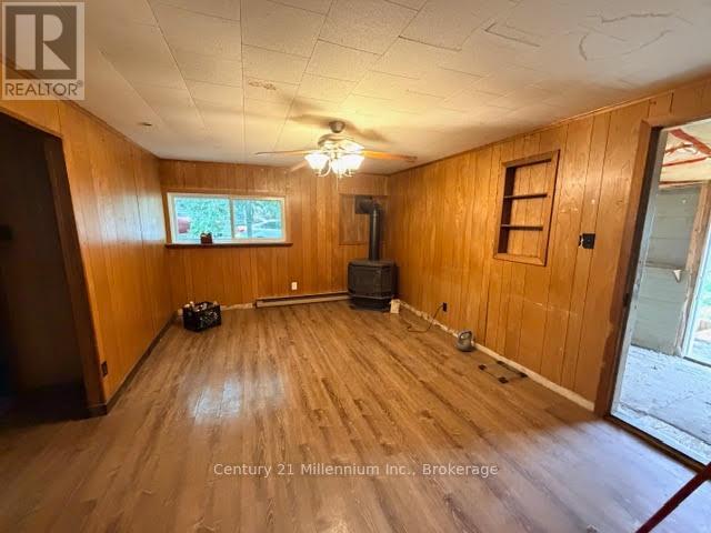 21 74th Street S, Wasaga Beach, Ontario  L9Z 2G6 - Photo 2 - S13057330