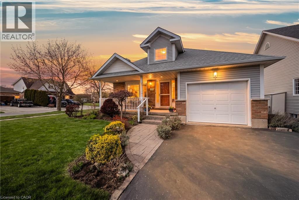 34 MARGARET Avenue, Grimsby, Ontario