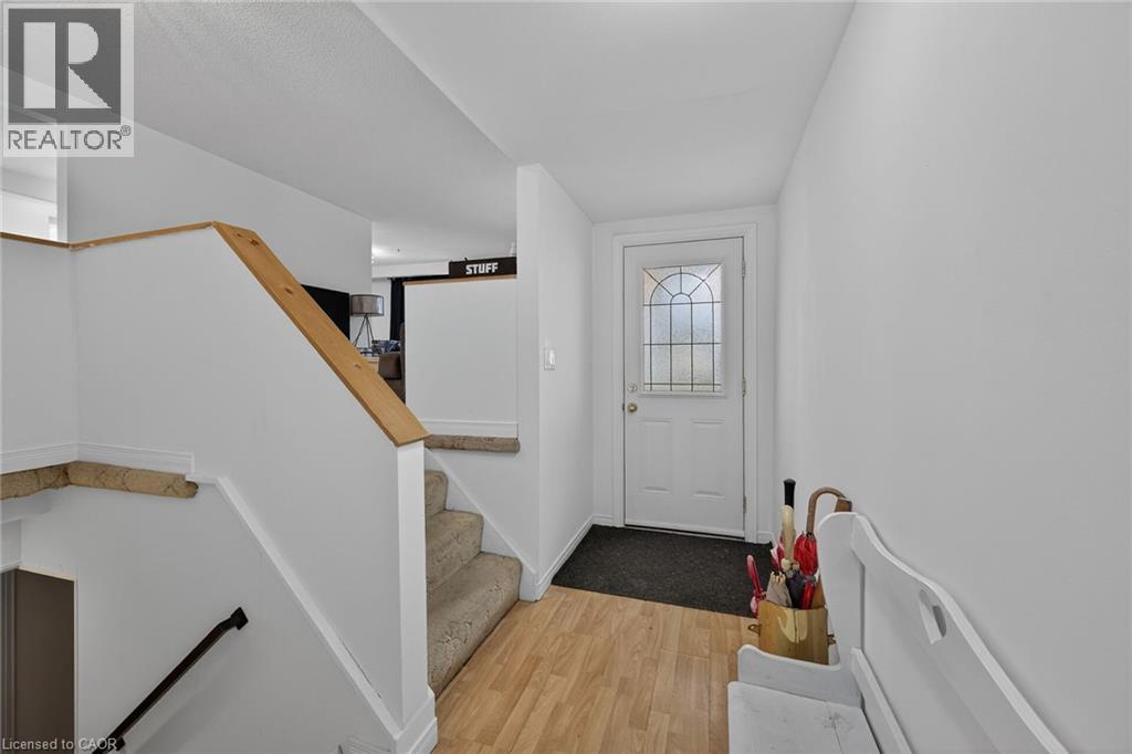 16 Maccoll Place, Caledonia, Ontario  N3W 1K4 - Photo 3 - 40823577