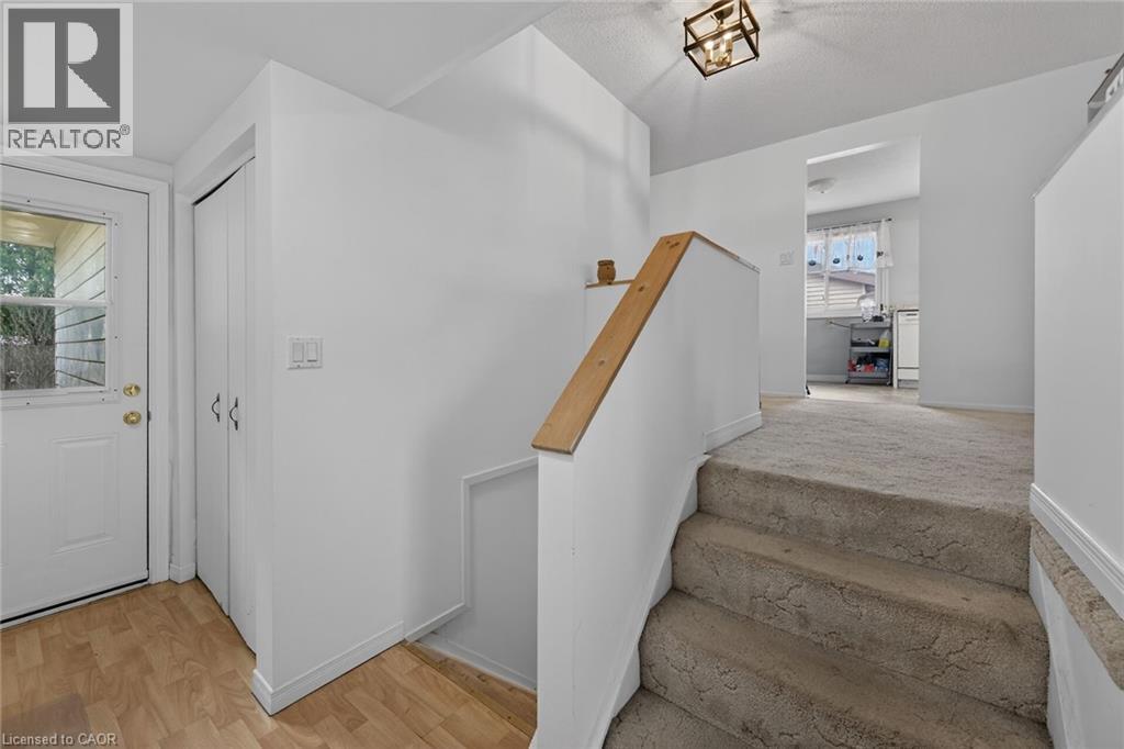 16 Maccoll Place, Caledonia, Ontario  N3W 1K4 - Photo 4 - 40823577