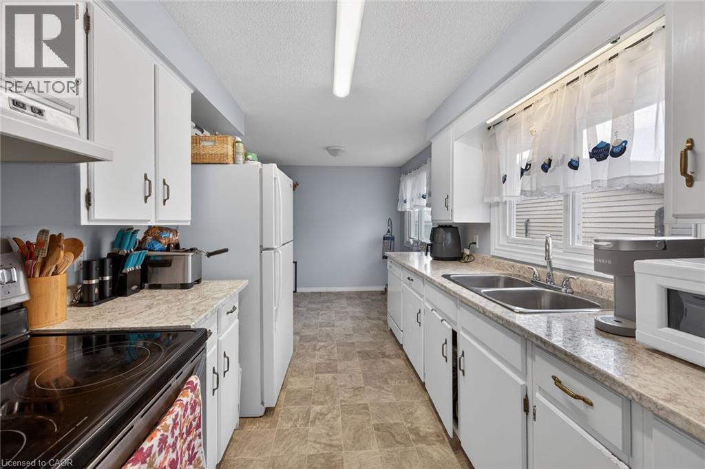 16 Maccoll Place, Caledonia, Ontario  N3W 1K4 - Photo 6 - 40823577