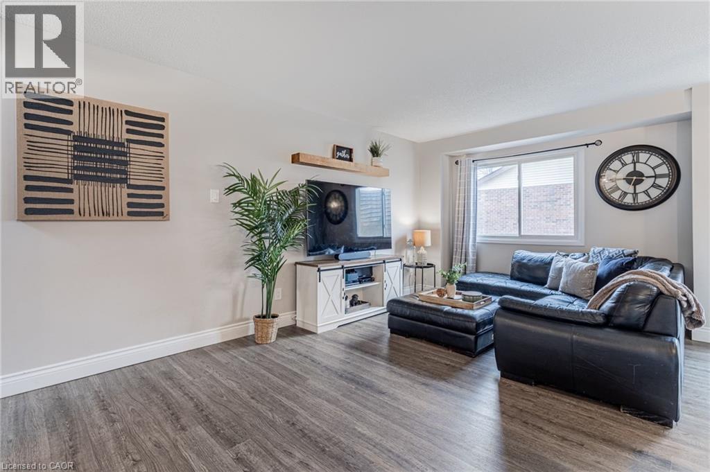 2065 Amherst Heights Court Unit# 43, Burlington, Ontario  L7P 4S1 - Photo 8 - 40817426