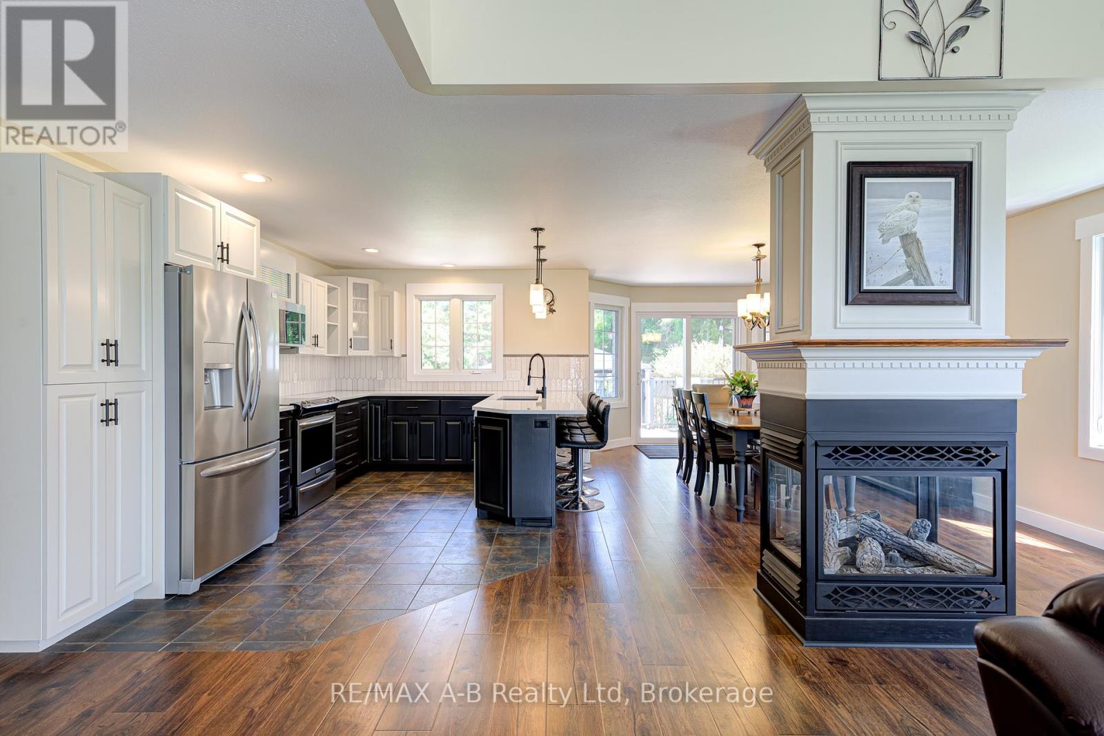 256 Boyce Street, Perth South, Ontario  N0K 1X0 - Photo 10 - X13057258