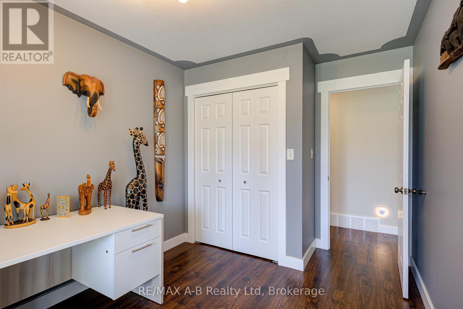 256 Boyce Street, Perth South, Ontario  N0K 1X0 - Photo 18 - X13057258