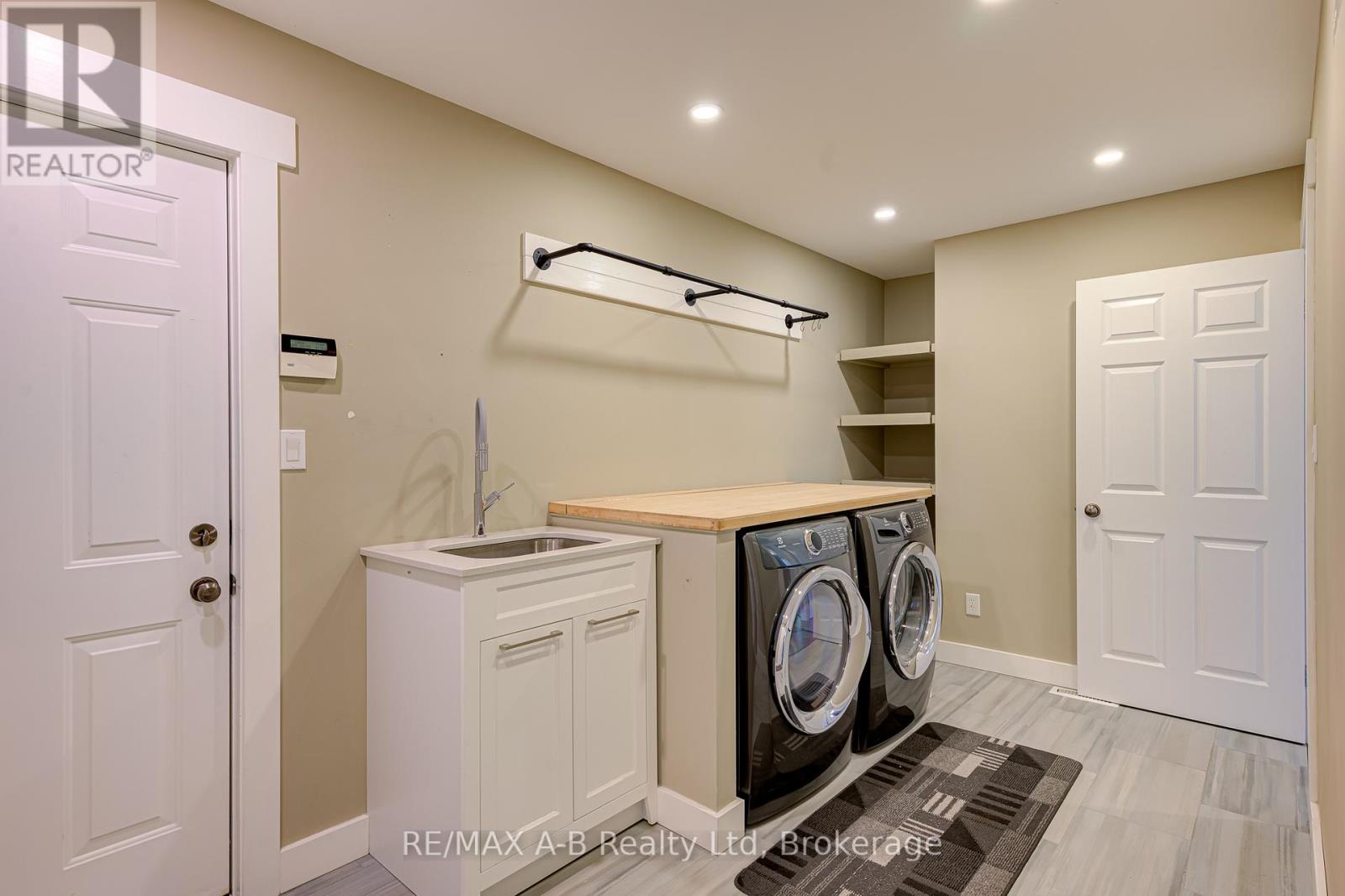 256 Boyce Street, Perth South, Ontario  N0K 1X0 - Photo 26 - X13057258