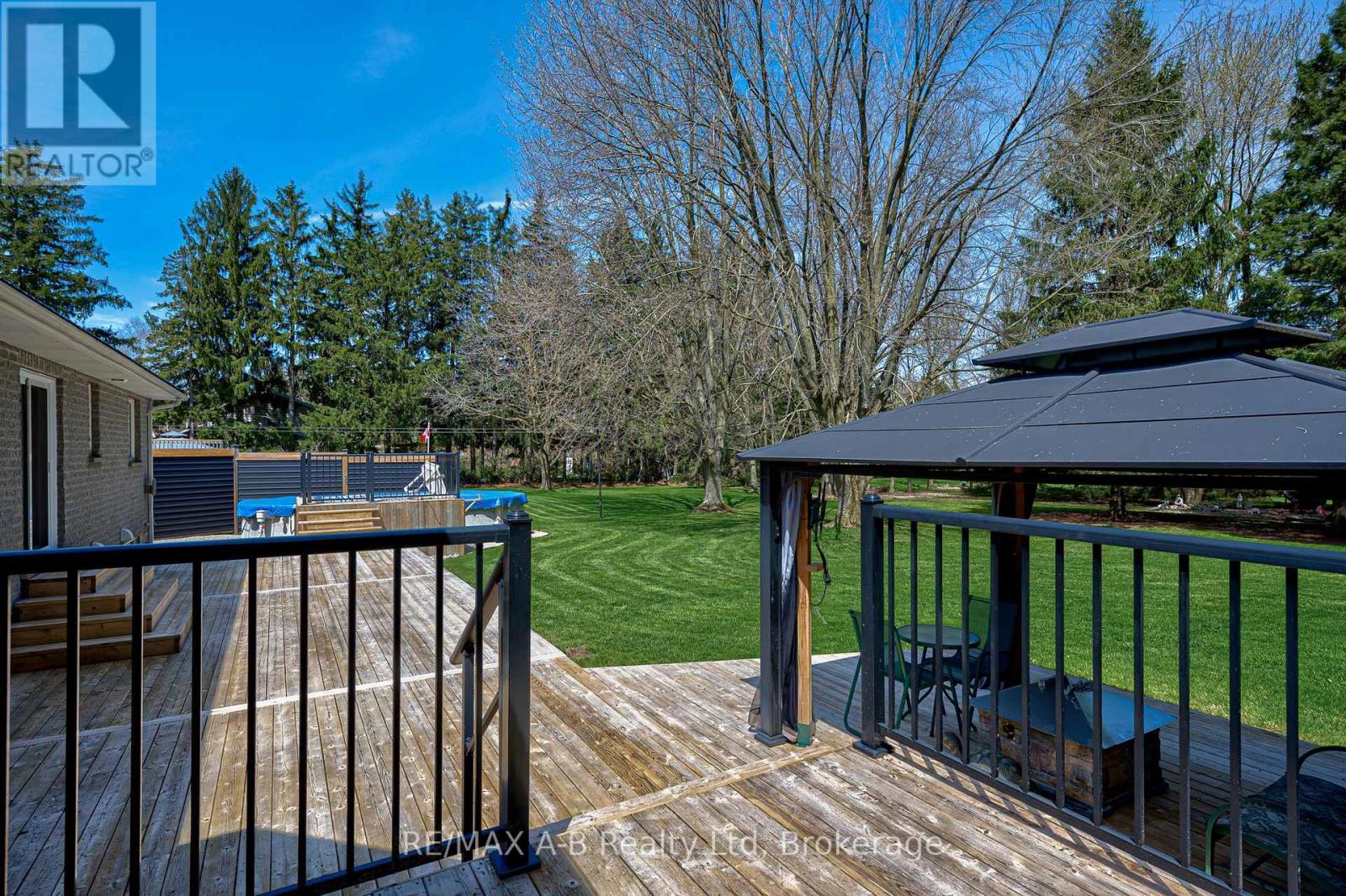 256 Boyce Street, Perth South, Ontario  N0K 1X0 - Photo 45 - X13057258