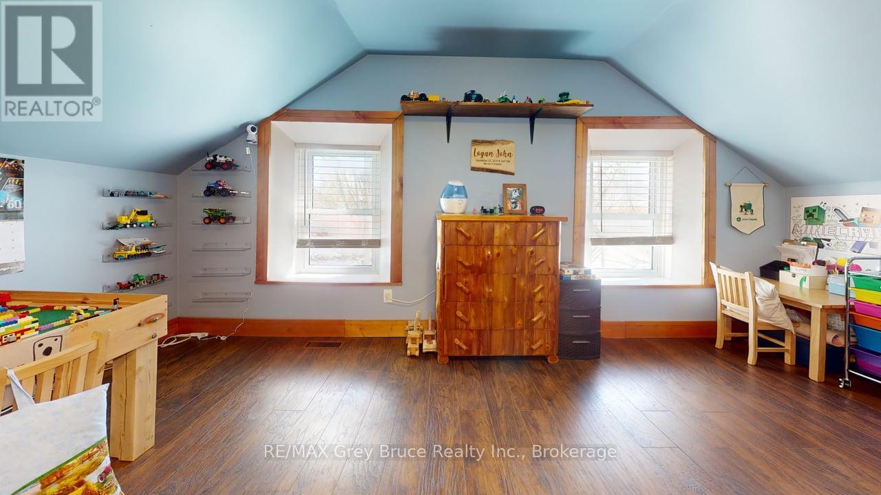 141 Yonge Street N, Arran-Elderslie, Ontario  N0H 2N0 - Photo 18 - X13057298