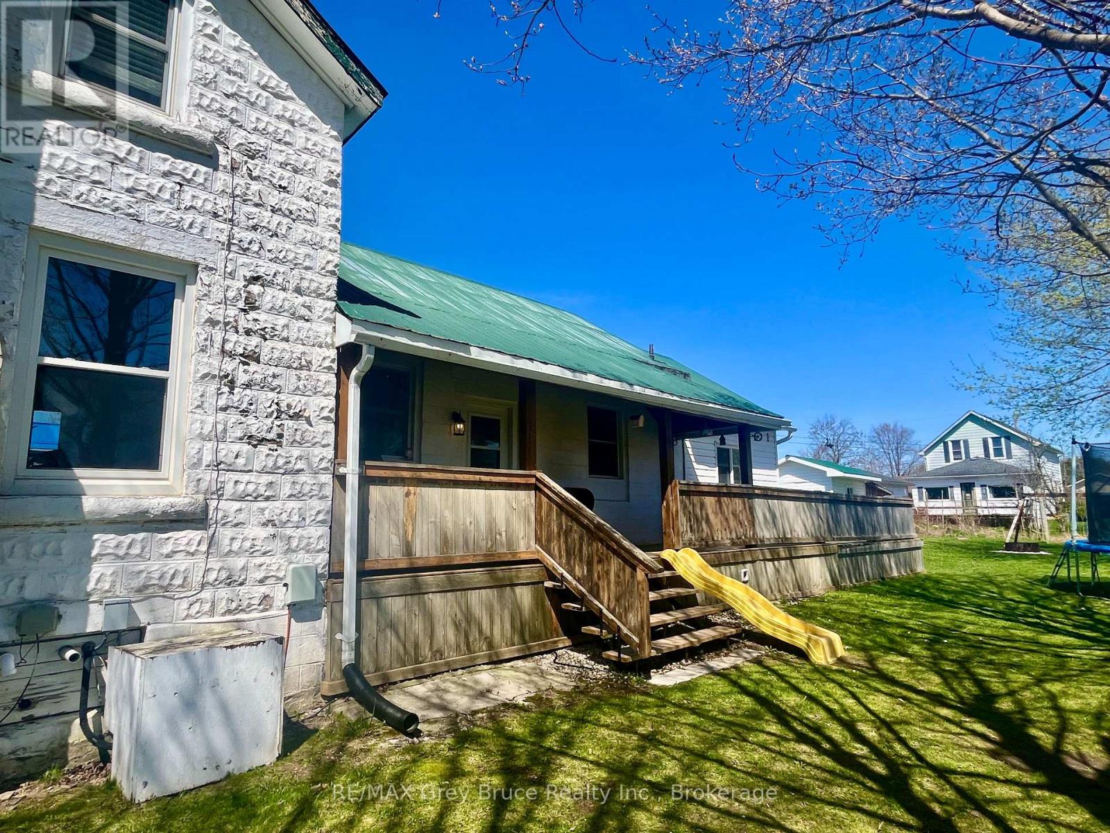 141 Yonge Street N, Arran-Elderslie, Ontario  N0H 2N0 - Photo 37 - X13057298