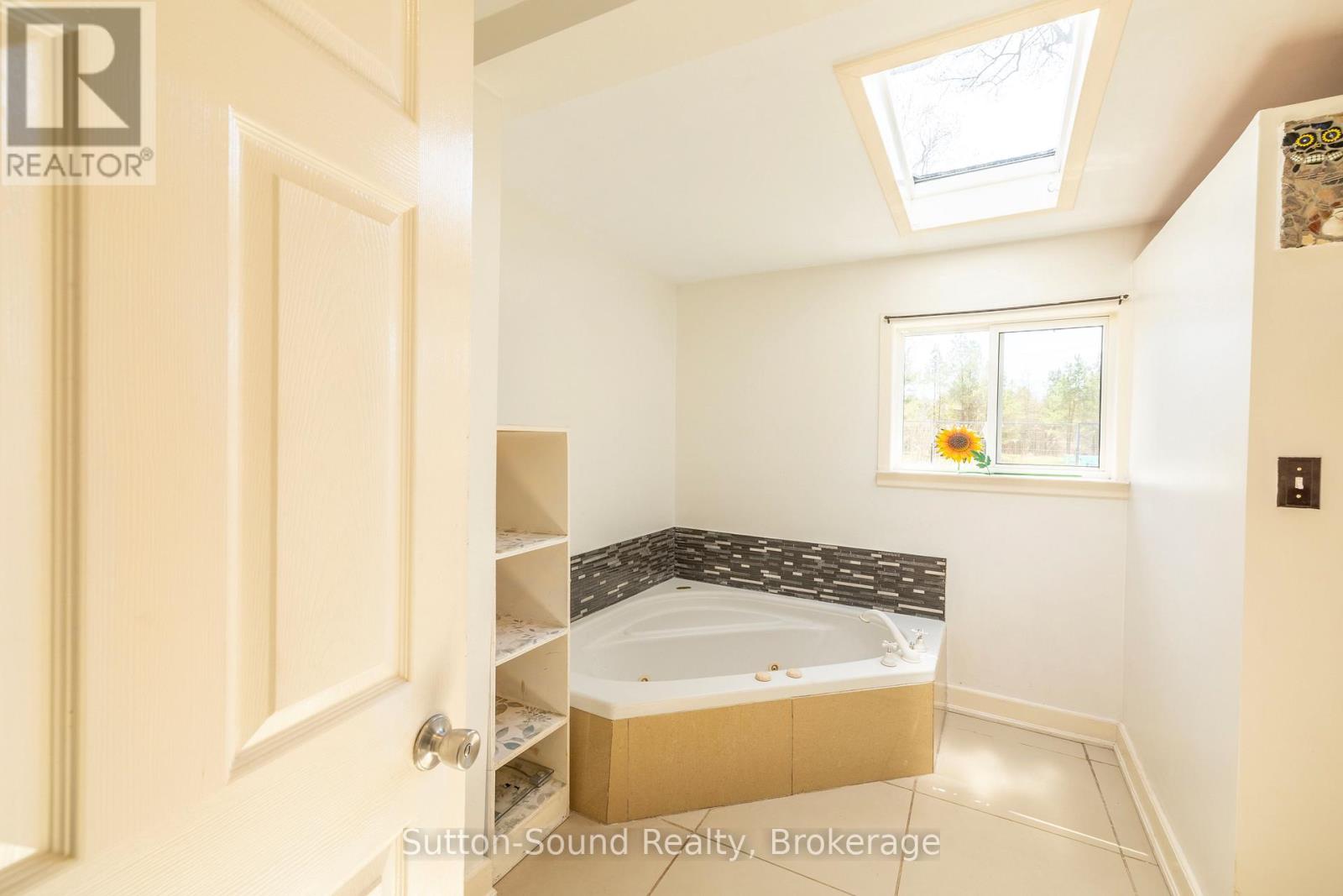 243 Queen Street W, South Bruce Peninsula, Ontario  N0H 1P0 - Photo 18 - X13057360