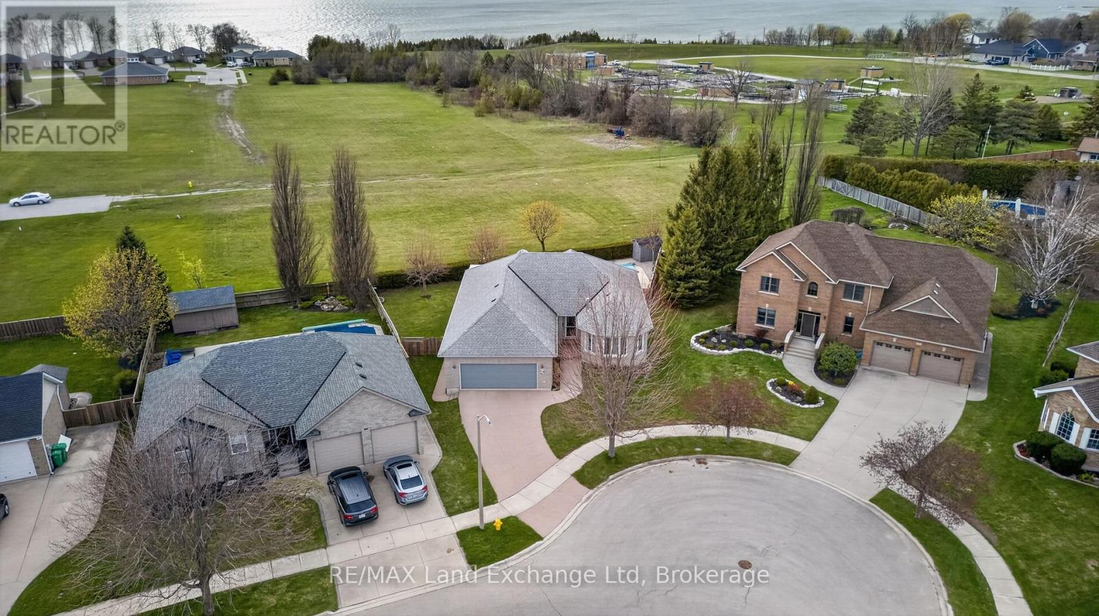 196 Brimicombe Crescent, Goderich, Ontario  N7A 4M3 - Photo 2 - X13057482