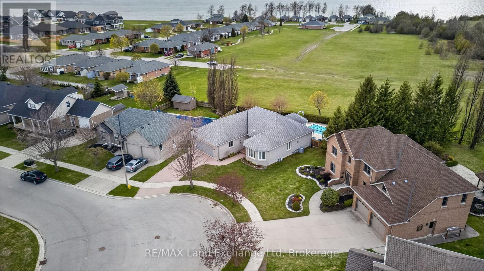 196 Brimicombe Crescent, Goderich, Ontario  N7A 4M3 - Photo 3 - X13057482