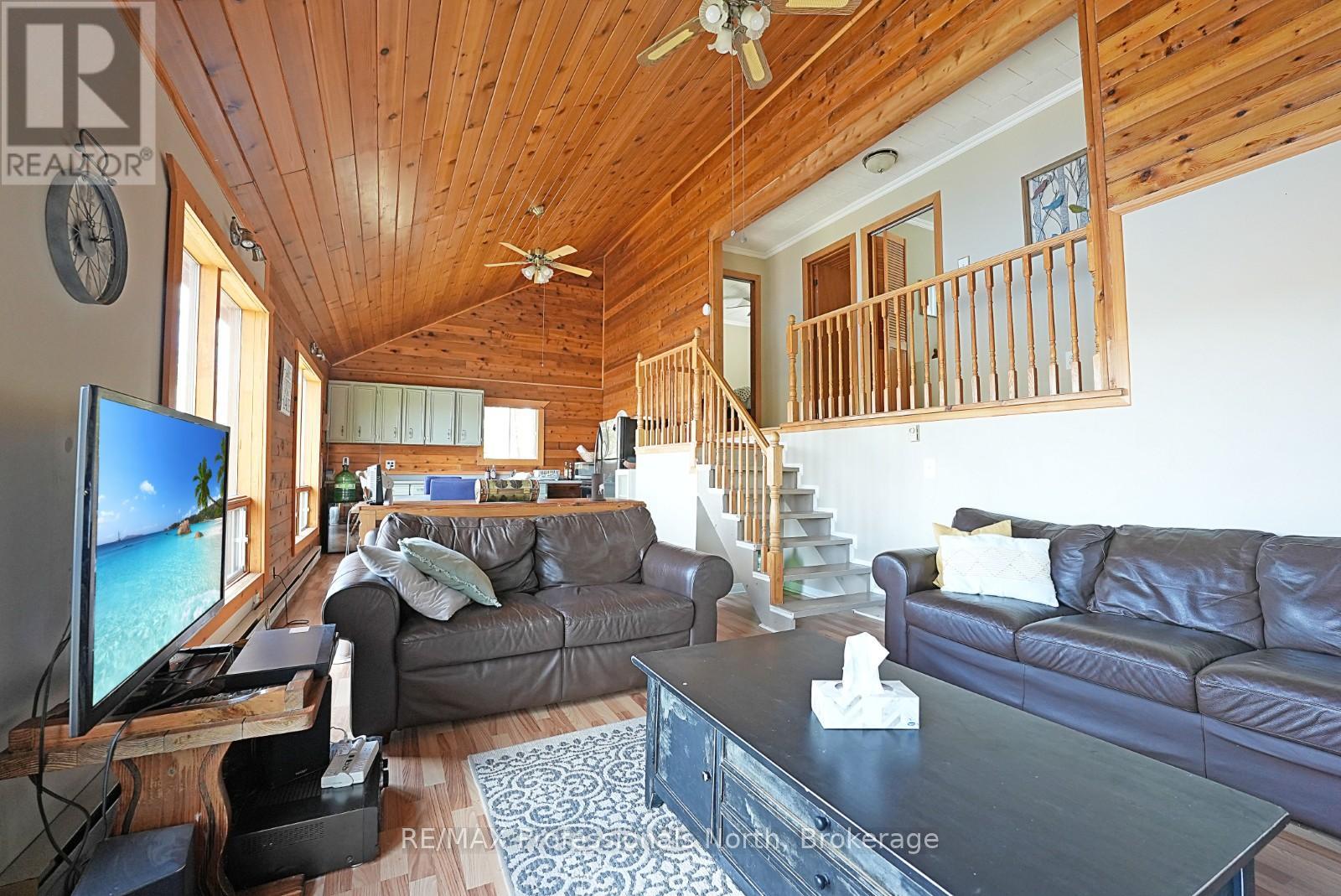 1017 Dunn Road, Dysart Et Al, Ontario  K0M 1S0 - Photo 5 - X13057490