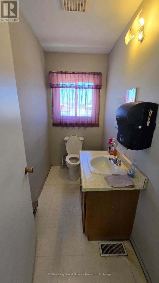 61 Ontario Street, Sundridge, Ontario  P0A 1X0 - Photo 10 - X13057526