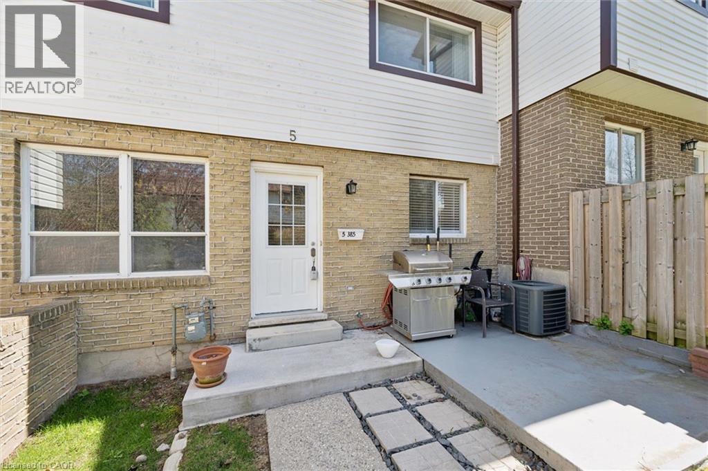385 Pioneer Drive Unit# 5, Kitchener, Ontario  N2P 1L8 - Photo 2 - 40824114