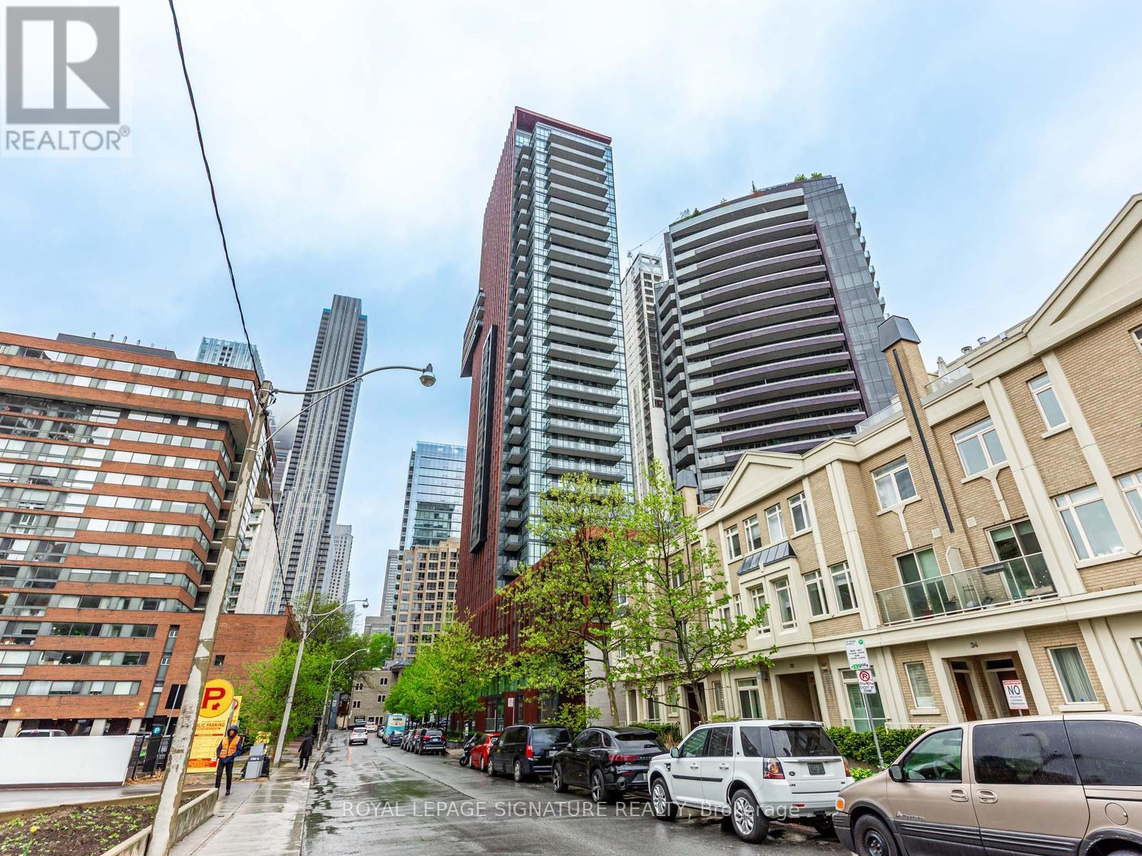 1303 - 32 DAVENPORT ROAD, Toronto, Ontario