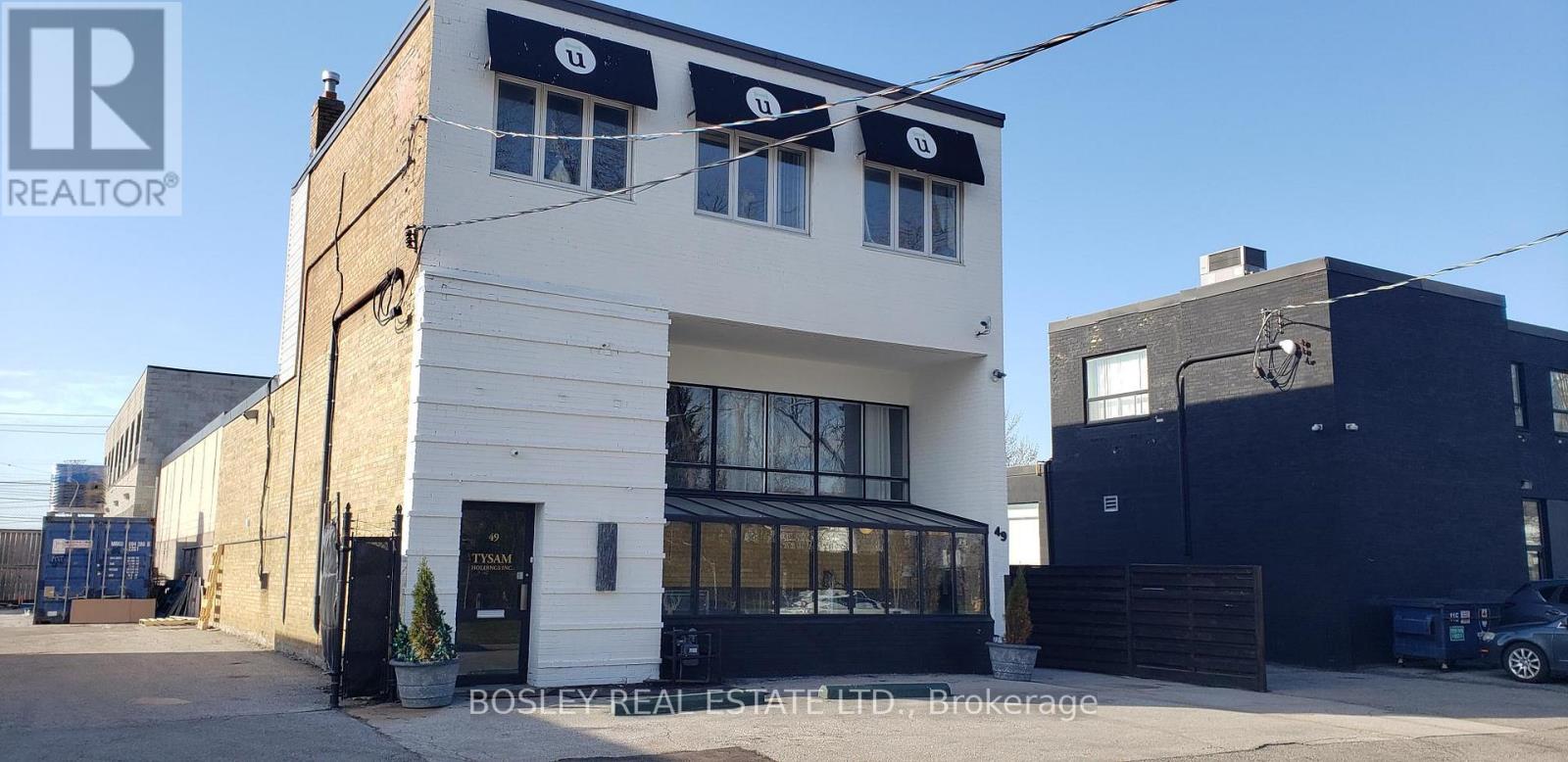 49 RESEARCH ROAD, Toronto, Ontario