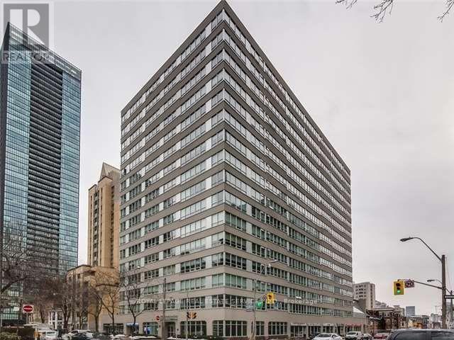 PH1605 - 71 CHARLES STREET E, Toronto, Ontario