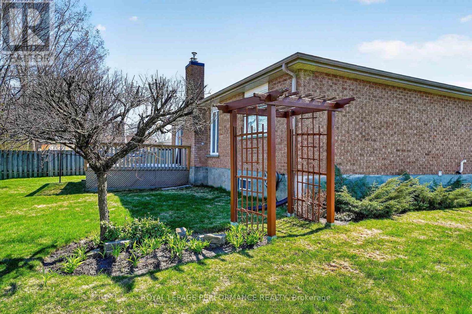 674 Hamilton Crescent, Cornwall, Ontario  K6H 7B5 - Photo 42 - X13057386