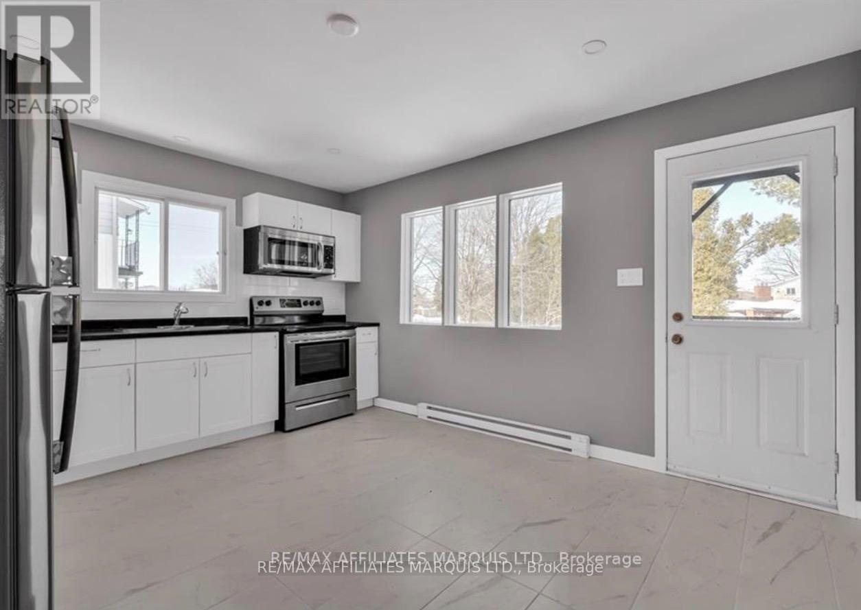 123 New Street, Cornwall, Ontario  K6H 3G1 - Photo 3 - X13057508