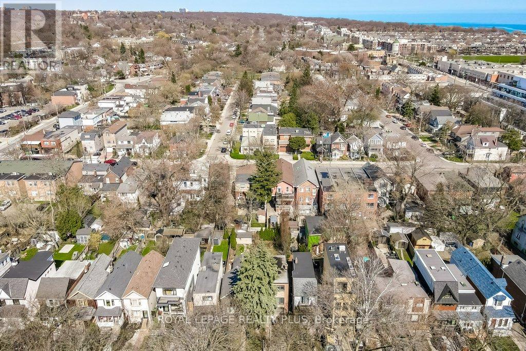 55 Rhodes Avenue, Toronto, Ontario  M4L 2Z8 - Photo 37 - E13057220