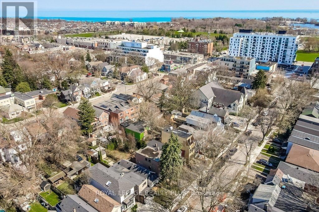 55 Rhodes Avenue, Toronto, Ontario  M4L 2Z8 - Photo 38 - E13057220