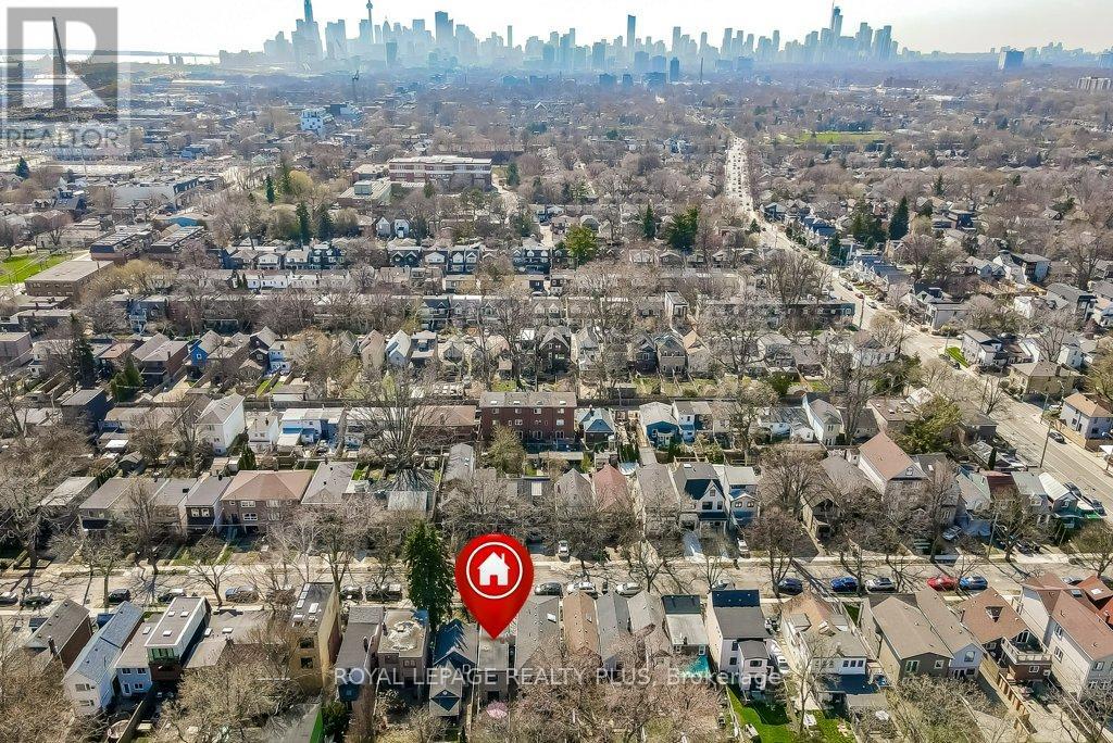 55 Rhodes Avenue, Toronto, Ontario  M4L 2Z8 - Photo 39 - E13057220