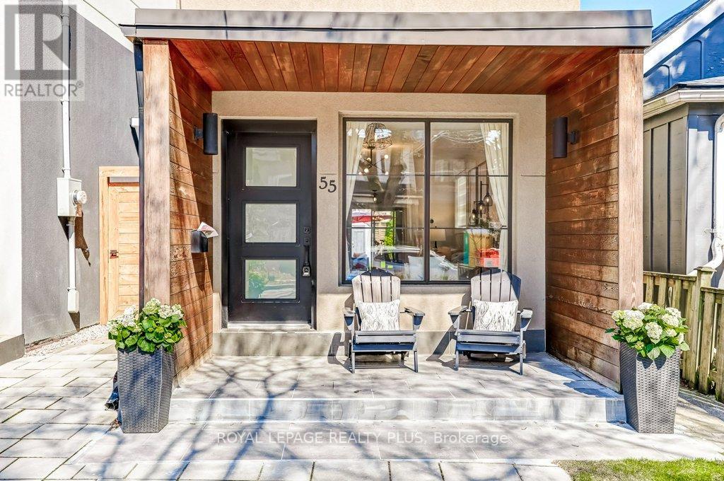 55 Rhodes Avenue, Toronto, Ontario  M4L 2Z8 - Photo 4 - E13057220