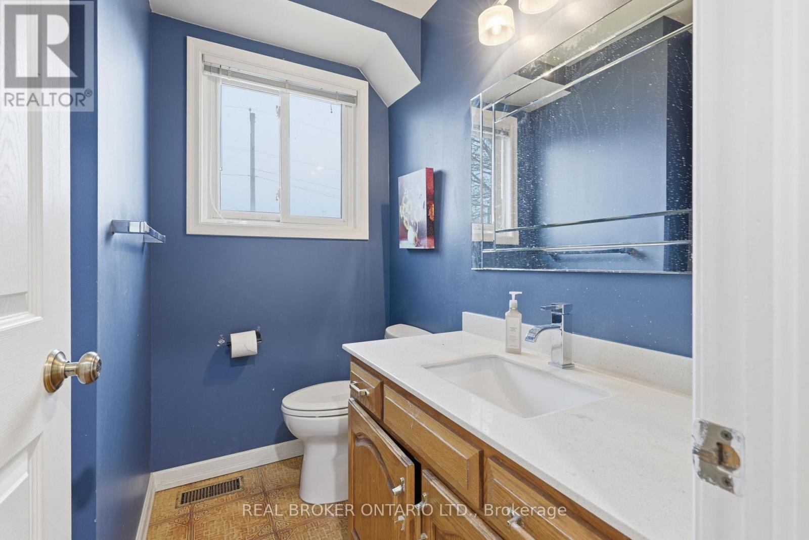 536 Lisbon Court, Oshawa, Ontario  L1J 6R3 - Photo 12 - E13057242