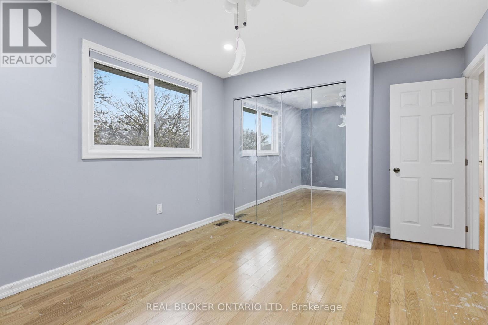 536 Lisbon Court, Oshawa, Ontario  L1J 6R3 - Photo 15 - E13057242