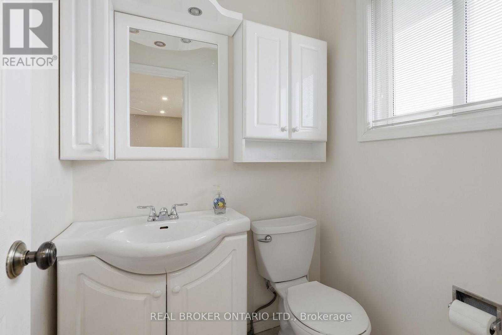 536 Lisbon Court, Oshawa, Ontario  L1J 6R3 - Photo 18 - E13057242