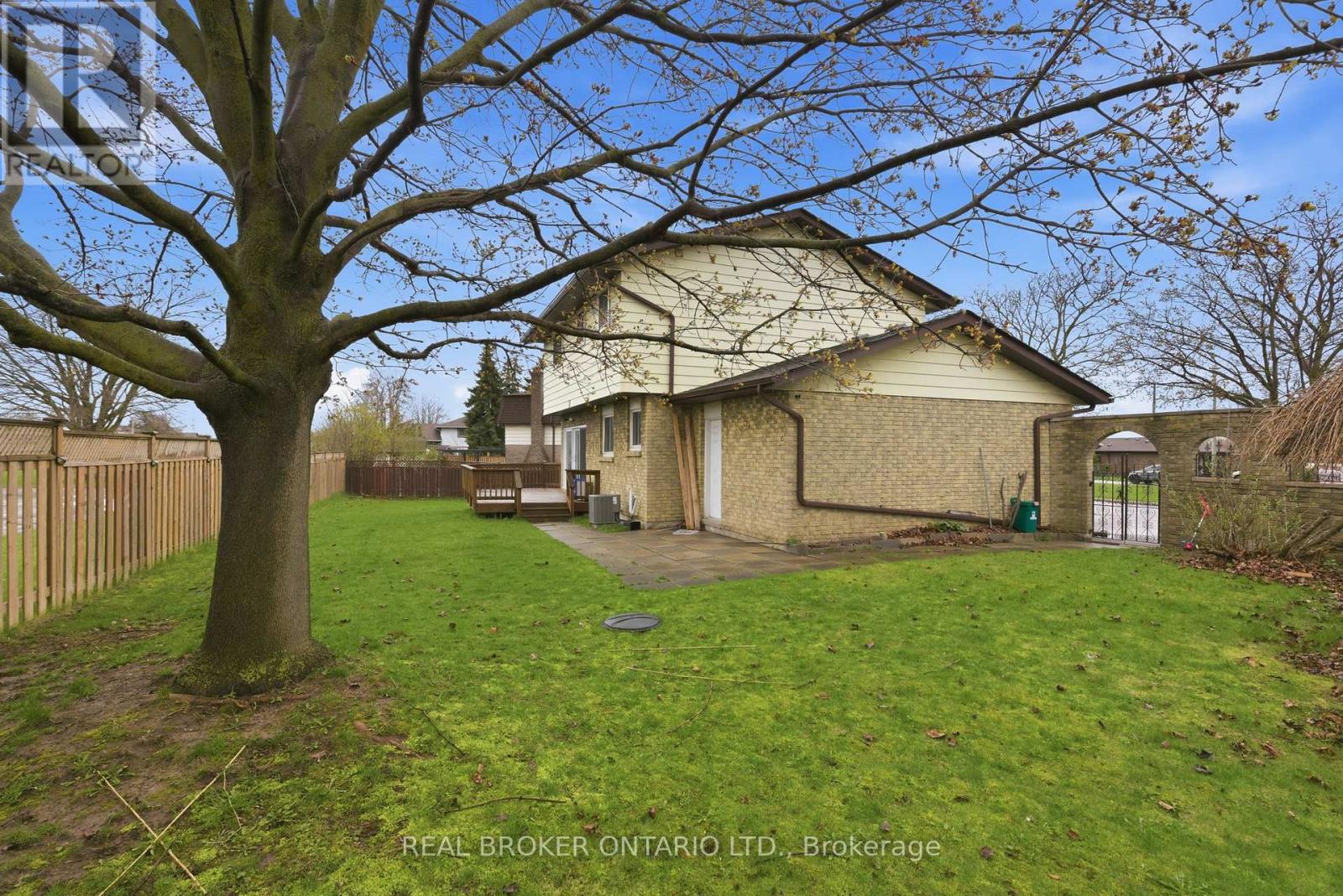 536 Lisbon Court, Oshawa, Ontario  L1J 6R3 - Photo 25 - E13057242