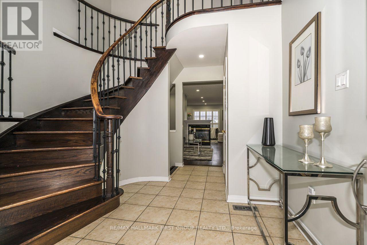 23 Durling Rock Street, Ajax, Ontario  L1Z 1S6 - Photo 2 - E13057314