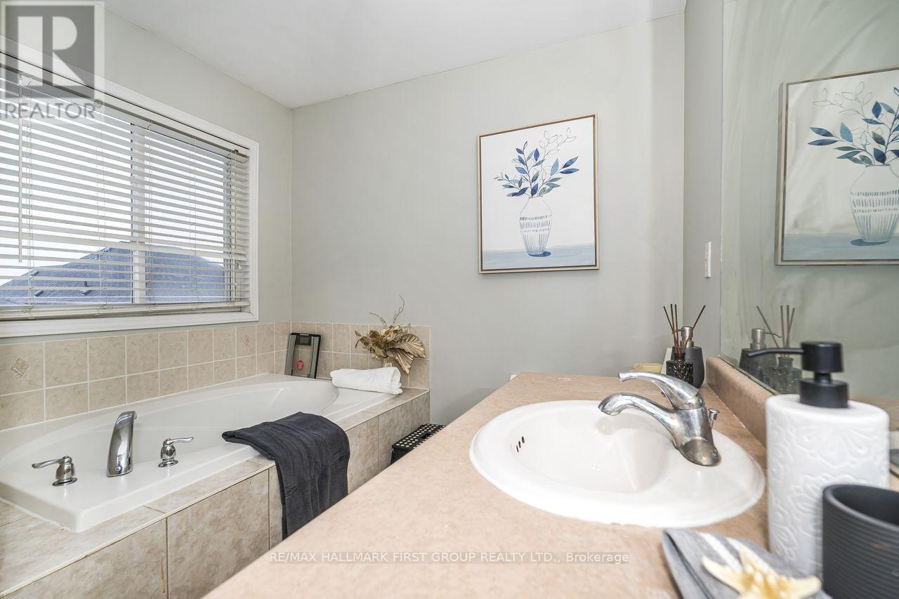 23 Durling Rock Street, Ajax, Ontario  L1Z 1S6 - Photo 22 - E13057314