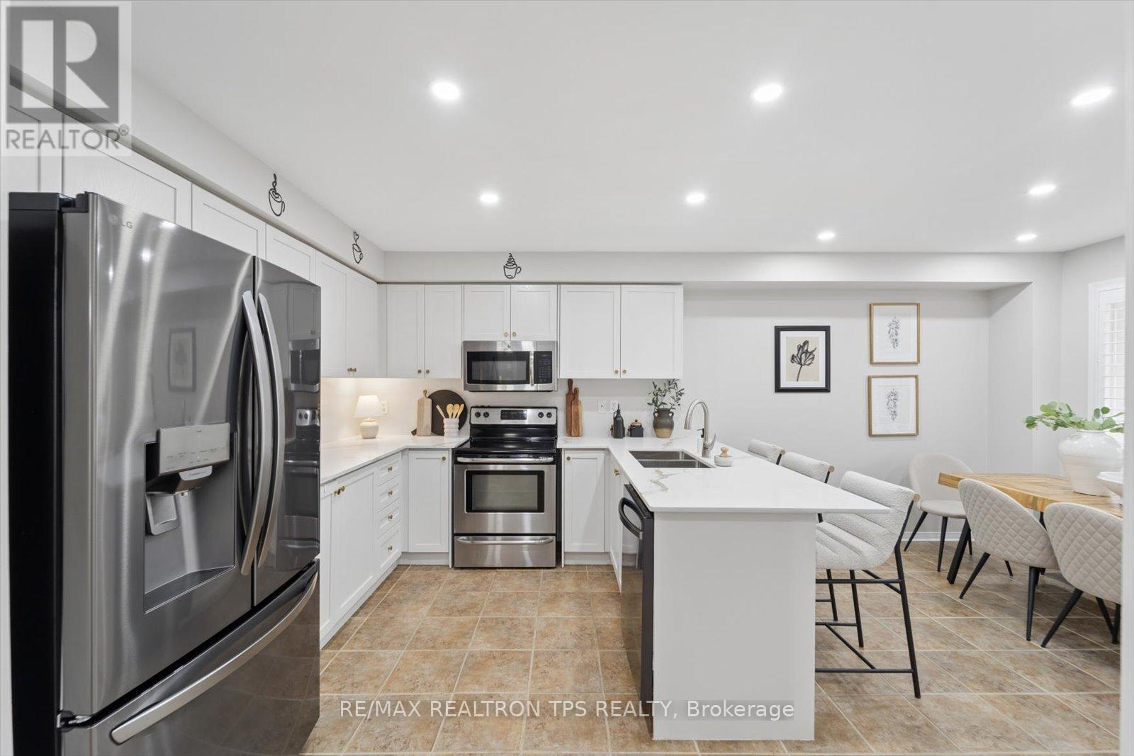 263 Sprucewood Crescent, Clarington, Ontario  L1C 5H1 - Photo 13 - E13057410