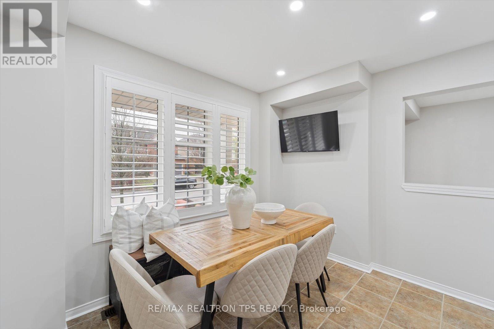 263 Sprucewood Crescent, Clarington, Ontario  L1C 5H1 - Photo 17 - E13057410