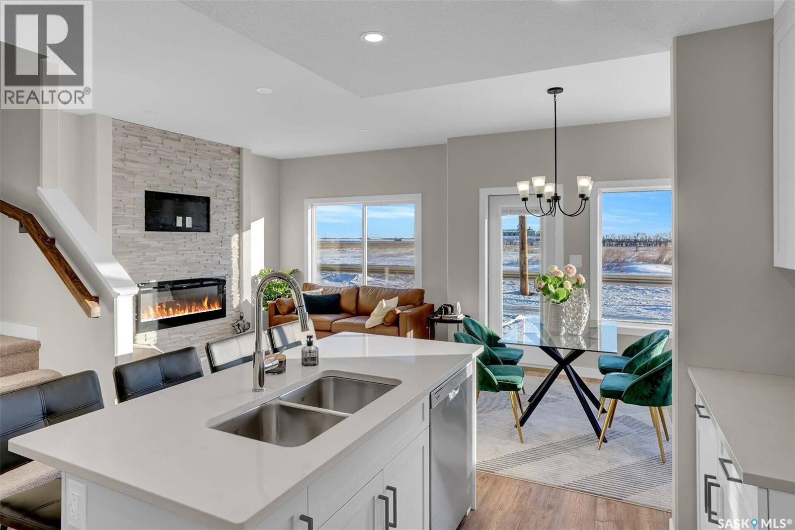 414 Leskiw Bend, Saskatoon, Saskatchewan  S7V 1R7 - Photo 2 - SK034278