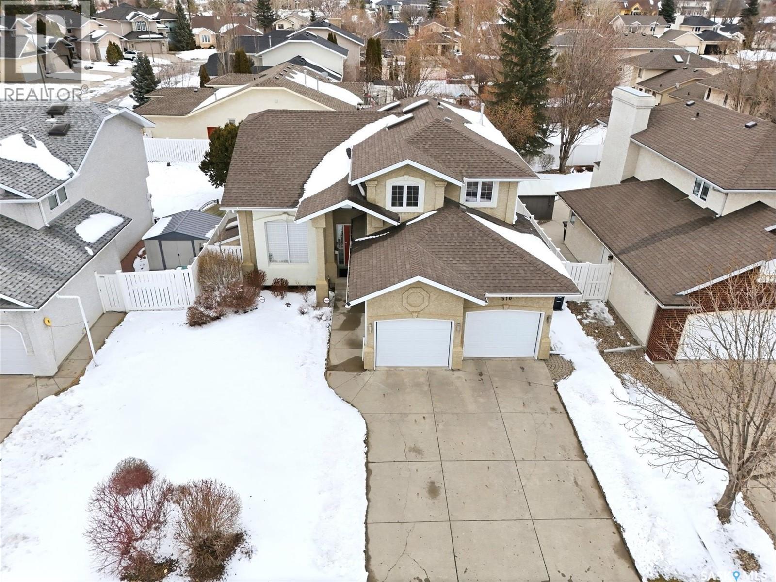 510 Eastman Cove, Saskatoon, Saskatchewan  S7N 4K9 - Photo 2 - SK034193