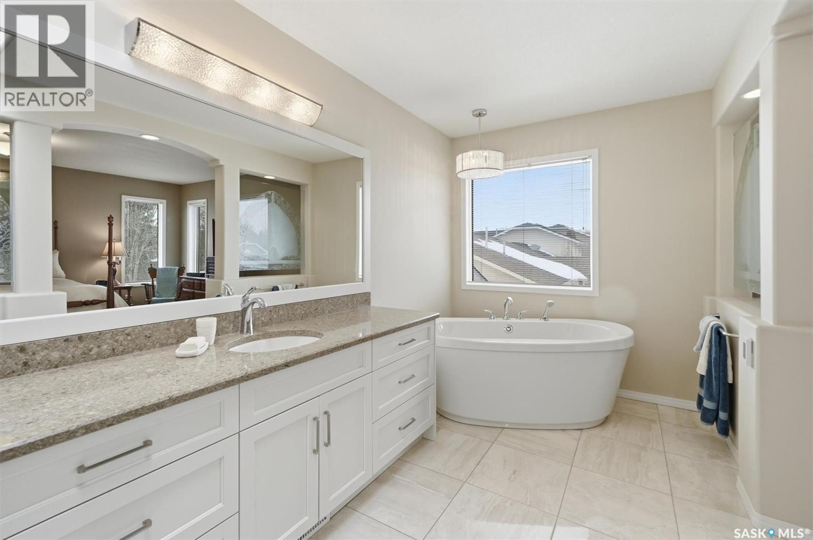 510 Eastman Cove, Saskatoon, Saskatchewan  S7N 4K9 - Photo 38 - SK034193