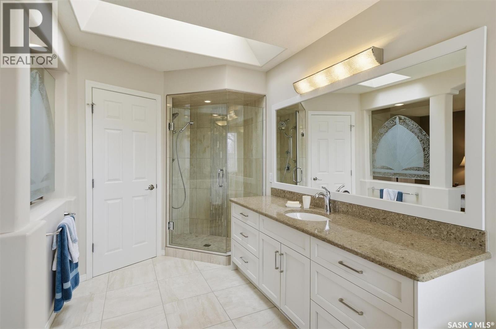 510 Eastman Cove, Saskatoon, Saskatchewan  S7N 4K9 - Photo 39 - SK034193