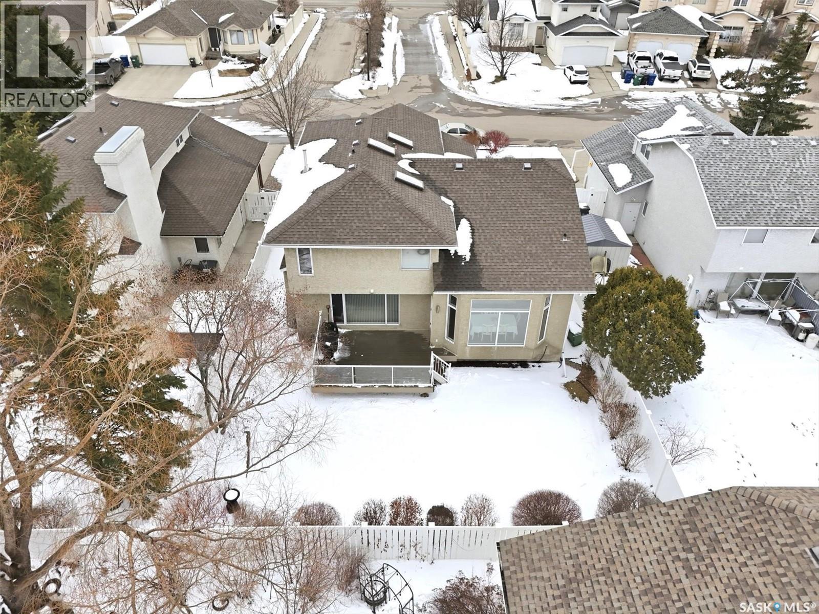 510 Eastman Cove, Saskatoon, Saskatchewan  S7N 4K9 - Photo 4 - SK034193