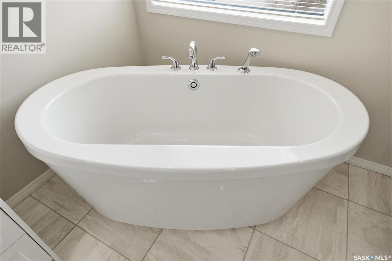 510 Eastman Cove, Saskatoon, Saskatchewan  S7N 4K9 - Photo 40 - SK034193