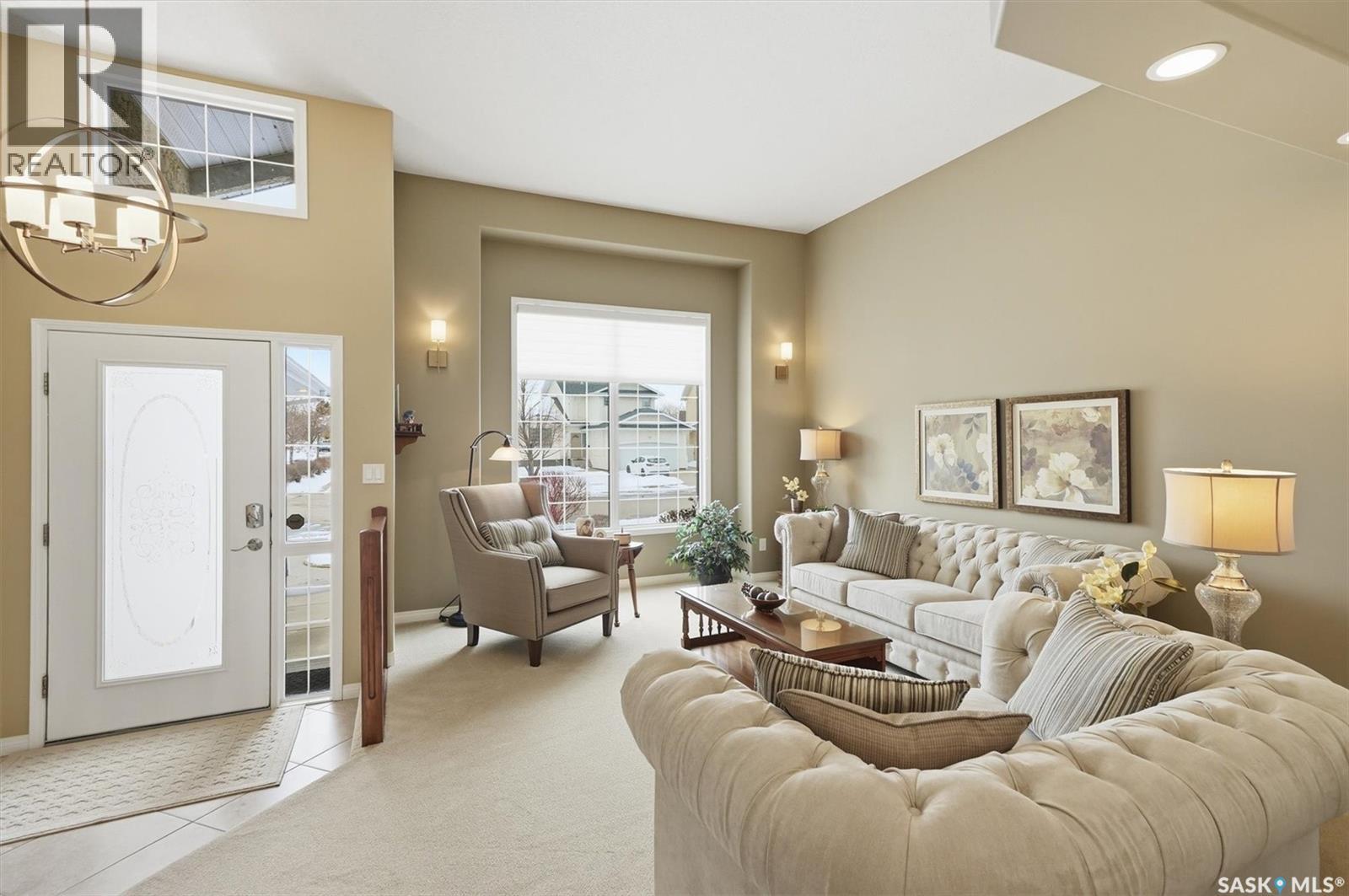 510 Eastman Cove, Saskatoon, Saskatchewan  S7N 4K9 - Photo 6 - SK034193