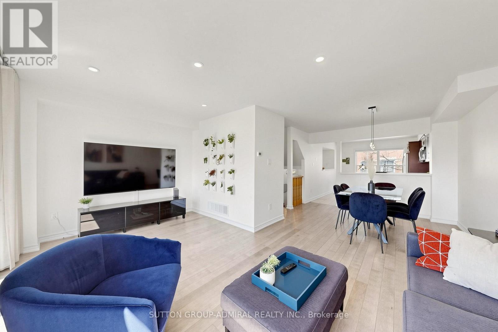 48 - 52 Brandy Lane Way, Newmarket, Ontario  L3Y 8P7 - Photo 13 - N13057268