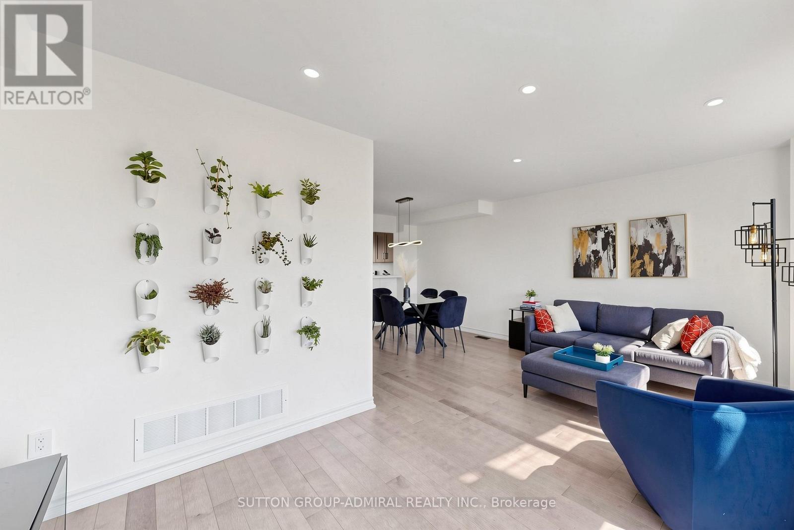 48 - 52 Brandy Lane Way, Newmarket, Ontario  L3Y 8P7 - Photo 15 - N13057268