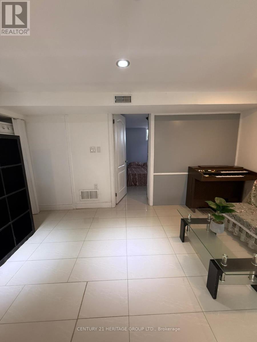 Bsmt - 430 Balkan Road, Richmond Hill (Crosby), Ontario  L4C 2P3 - Photo 10 - N13057420