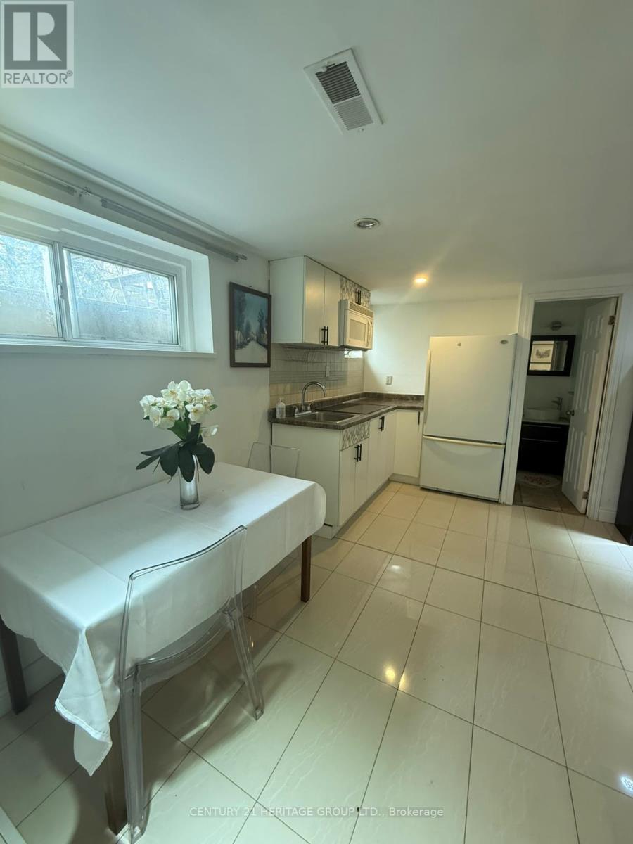 Bsmt - 430 Balkan Road, Richmond Hill (Crosby), Ontario  L4C 2P3 - Photo 2 - N13057420