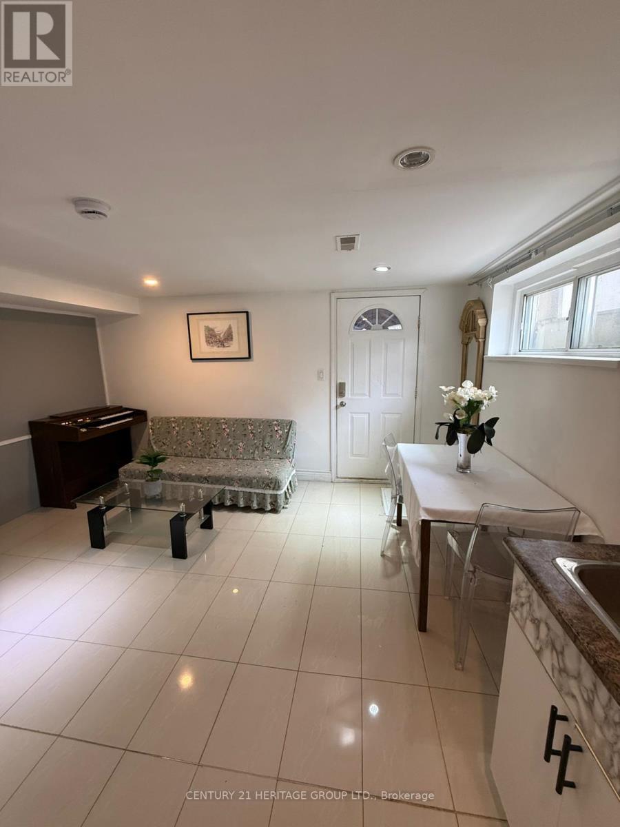 Bsmt - 430 Balkan Road, Richmond Hill (Crosby), Ontario  L4C 2P3 - Photo 7 - N13057420